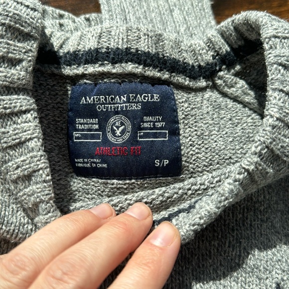American Eagle Sweater Men Small - Picture 3 of 5